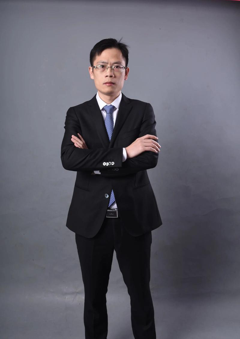 杨清华 创始人 & 执行董事